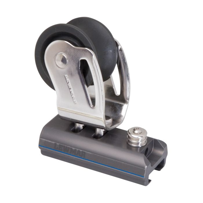 Size 3 T-Track SS Stirrup, Plunger car